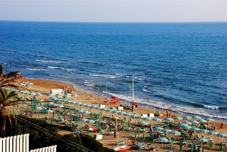 La spiaggia di Anzio (Wikipedia_Commons)