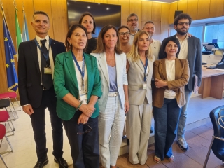 I membri della commissione Sanità insieme ai soggetti auditi sulla proposta di legge che istituisce il Garante regionale per i diritti e la tutela delle persone anziane. I membri della commissione Sanità insieme ai soggetti auditi sulla proposta di legge che istituisce il Garante regionale per i diritti e la tutela delle persone anziane.