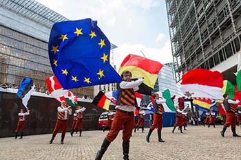 Bandiere UE in un evento