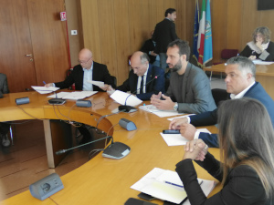 Al centro, Claudio Marotta, a sinistra, Enrico Tiero Al centro, Claudio Marotta, a sinistra, Enrico Tiero