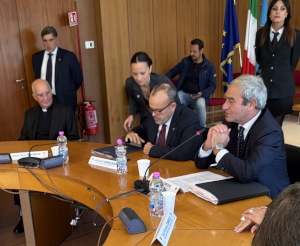 Da sinistra, monsignor Fisichella, Aurigemma e Simeoni.