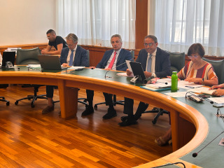 La seduta di oggi. La seduta di oggi.