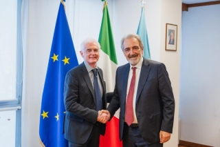 Il presidente della Regione, Francesco Rocca, con il nuovo assessore Alessandro Calvi.