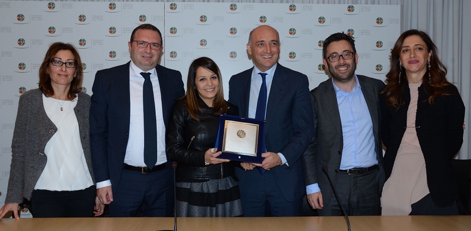 La chef Carlotta Delicato con il presidente Leodori e i consiglieri Bianchi, Blasi, Buschini e Fardelli. 